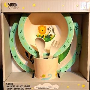 NWT Moon and Stars 5 piece kids dinnerware set